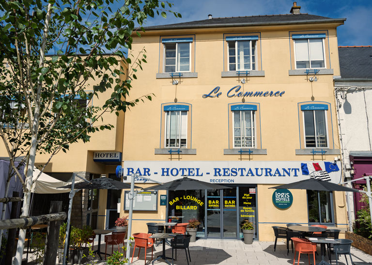 Hôtel restaurant Le Commerce, profitez de notre terrasse ensoleillée à Guichen